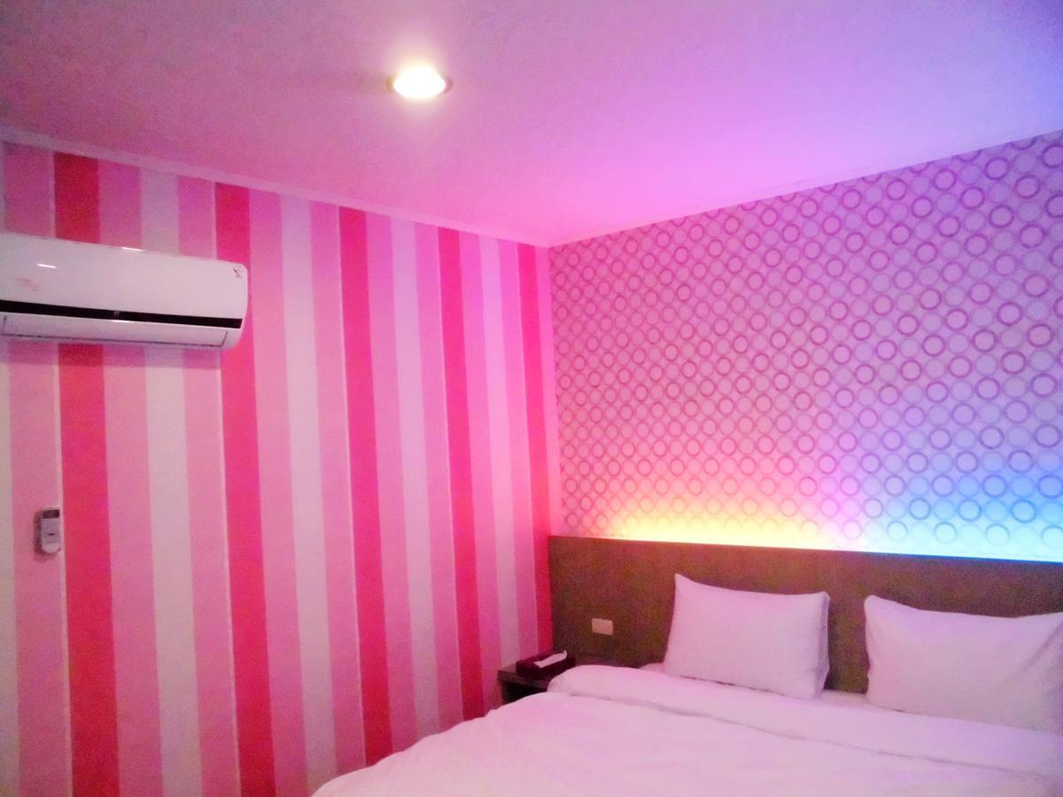 Hotel 欣悅商務旅店 Toufen Zewnętrze zdjęcie