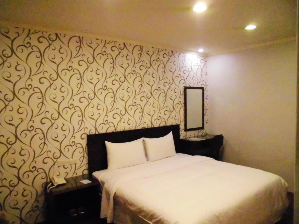 Hotel 欣悅商務旅店 Toufen Zewnętrze zdjęcie